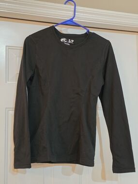 Bass Pro Shops Black Long-Sleeve